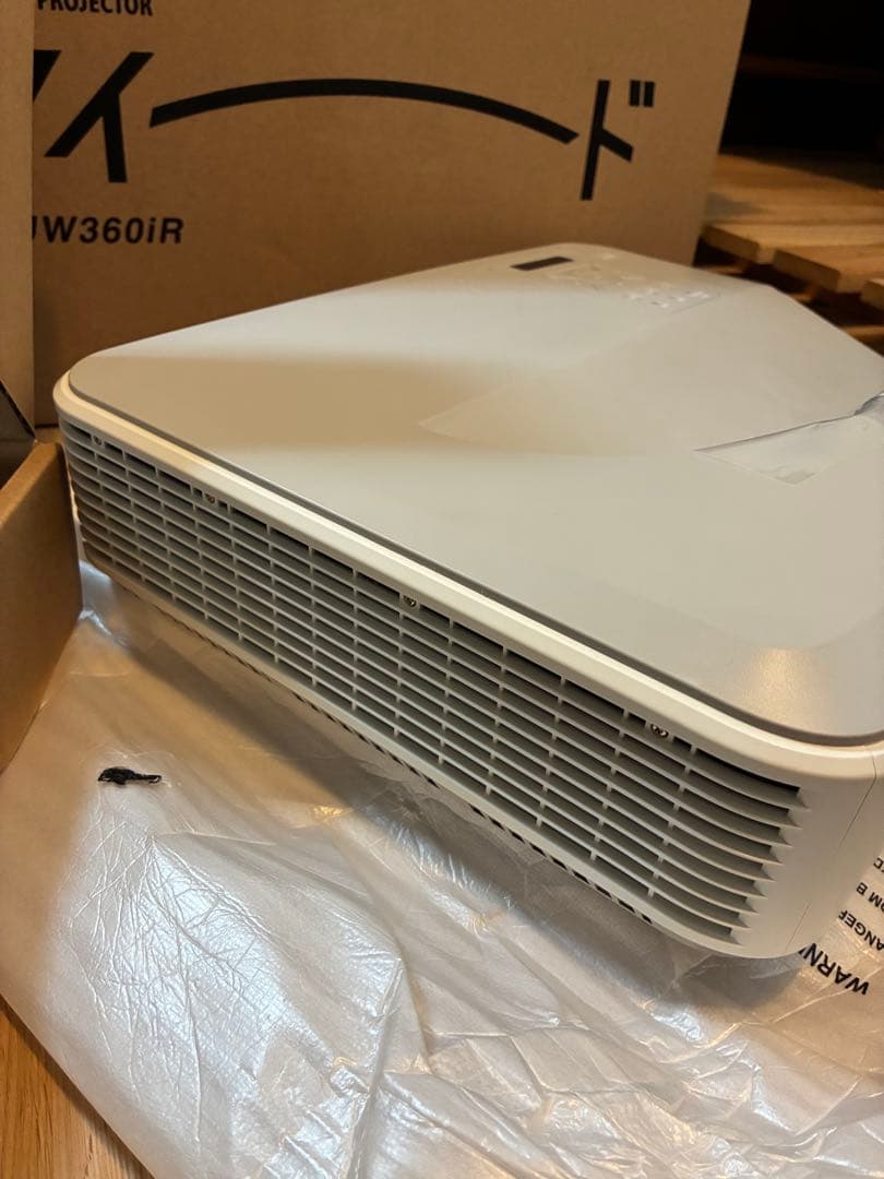 【価格交渉OK】Sakawa SP-UW360iR ウルトラワイドプロジェクター