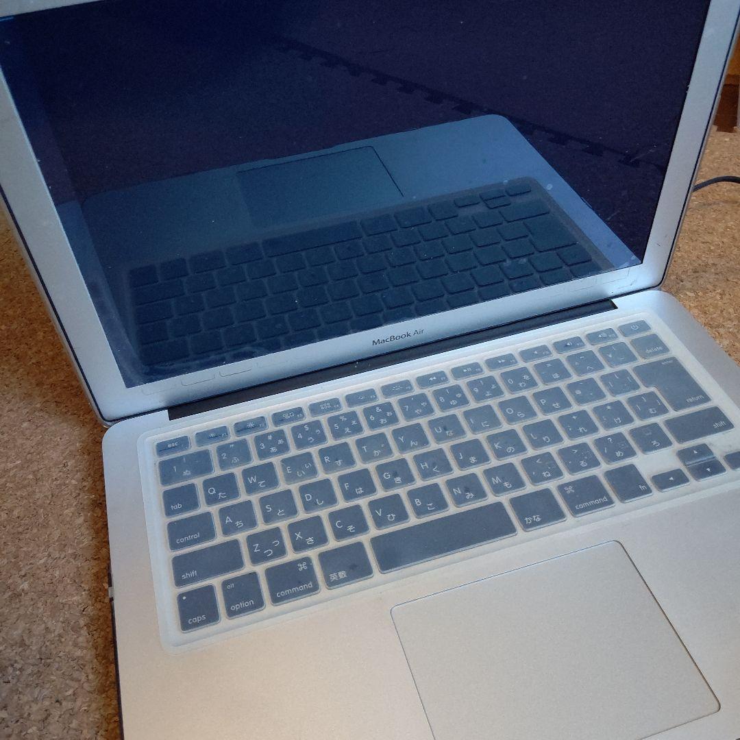 【お値下げ】MacBook Air 2013年 カバー付き