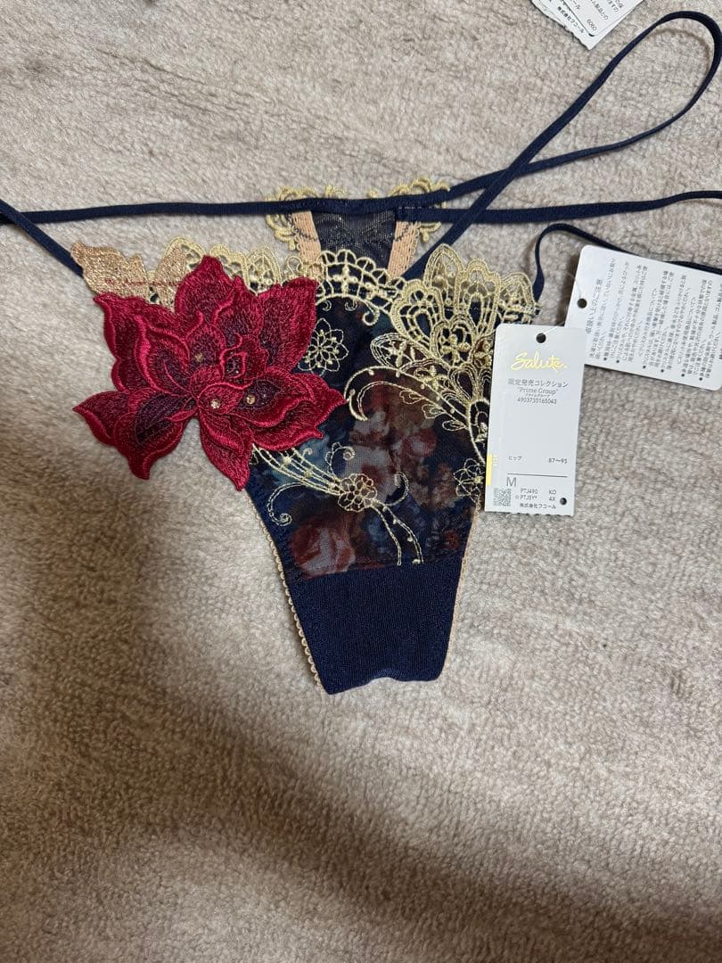 サルート90グループ、KO、F70/ソングM新品タグ付き！