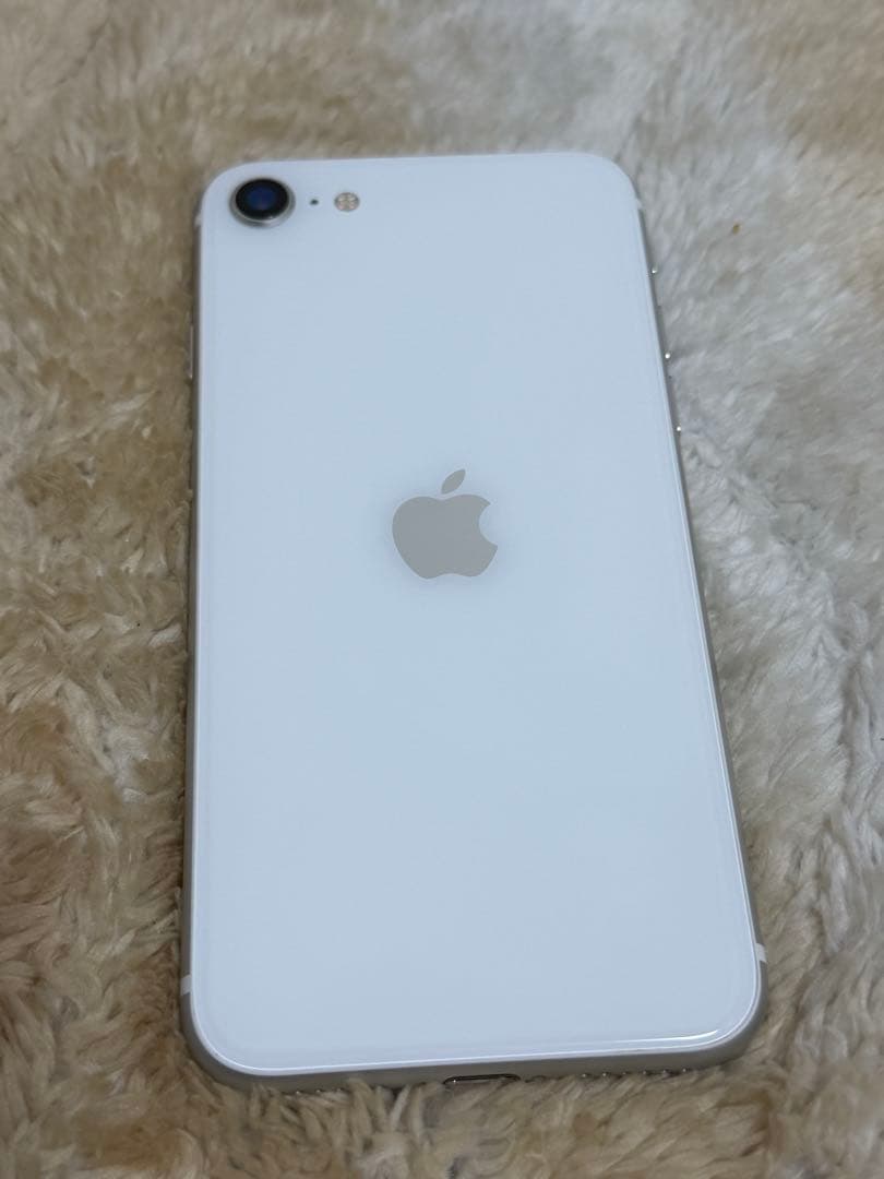 iPhone SE 第2世代　ホワイト 本体
