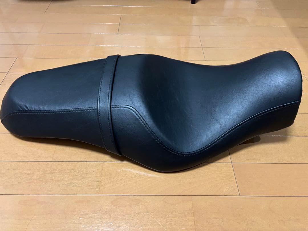 ハーレー　スポーツスター 純正シート