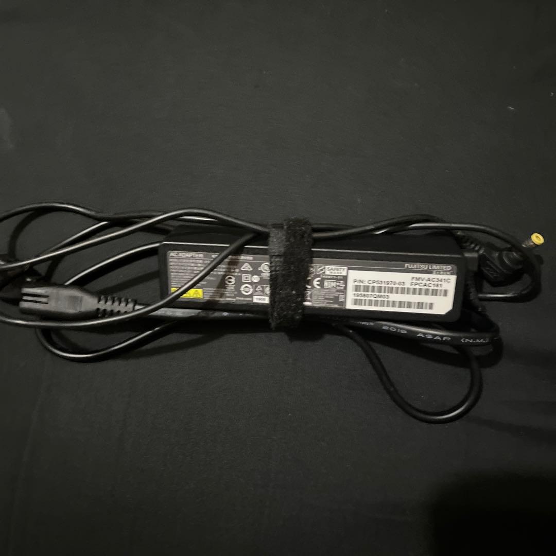 富士通製ノートパソコン「LIFEBOOK E736/P」