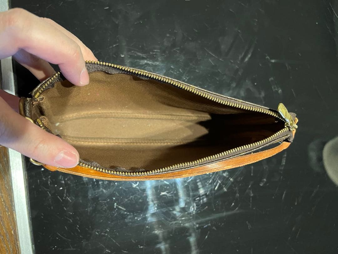 ジャンク品　Louis Vuitton モノグラムポーチ