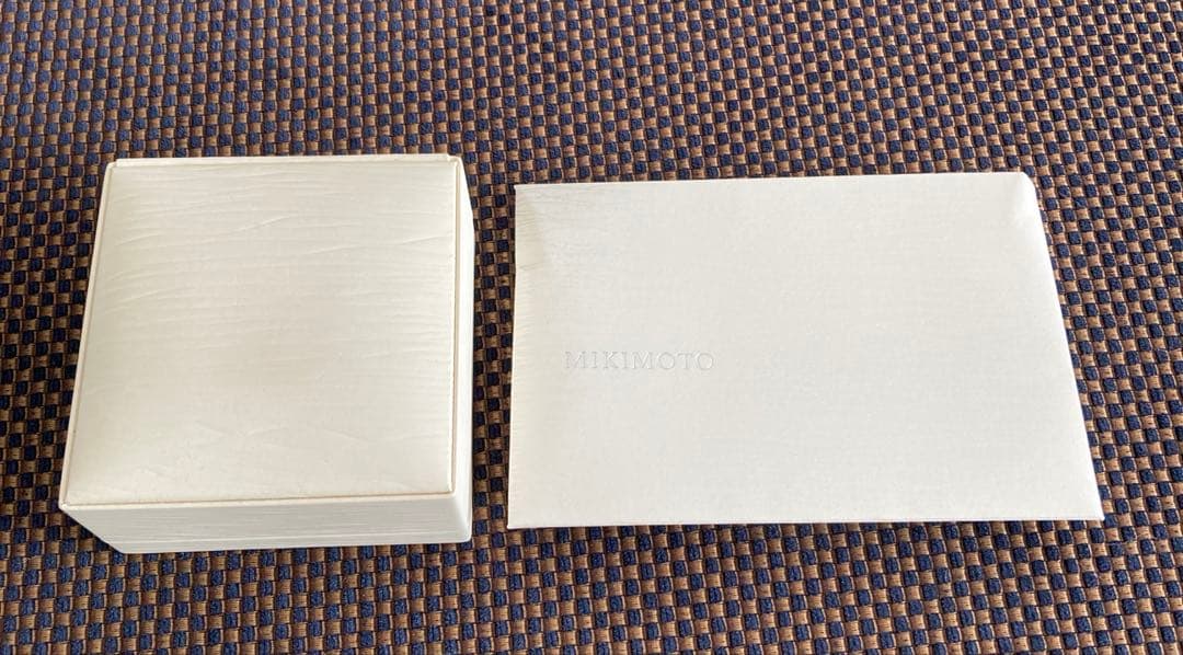 ミキモト　レペタルプラスヴァンドーム　シルバーピアス