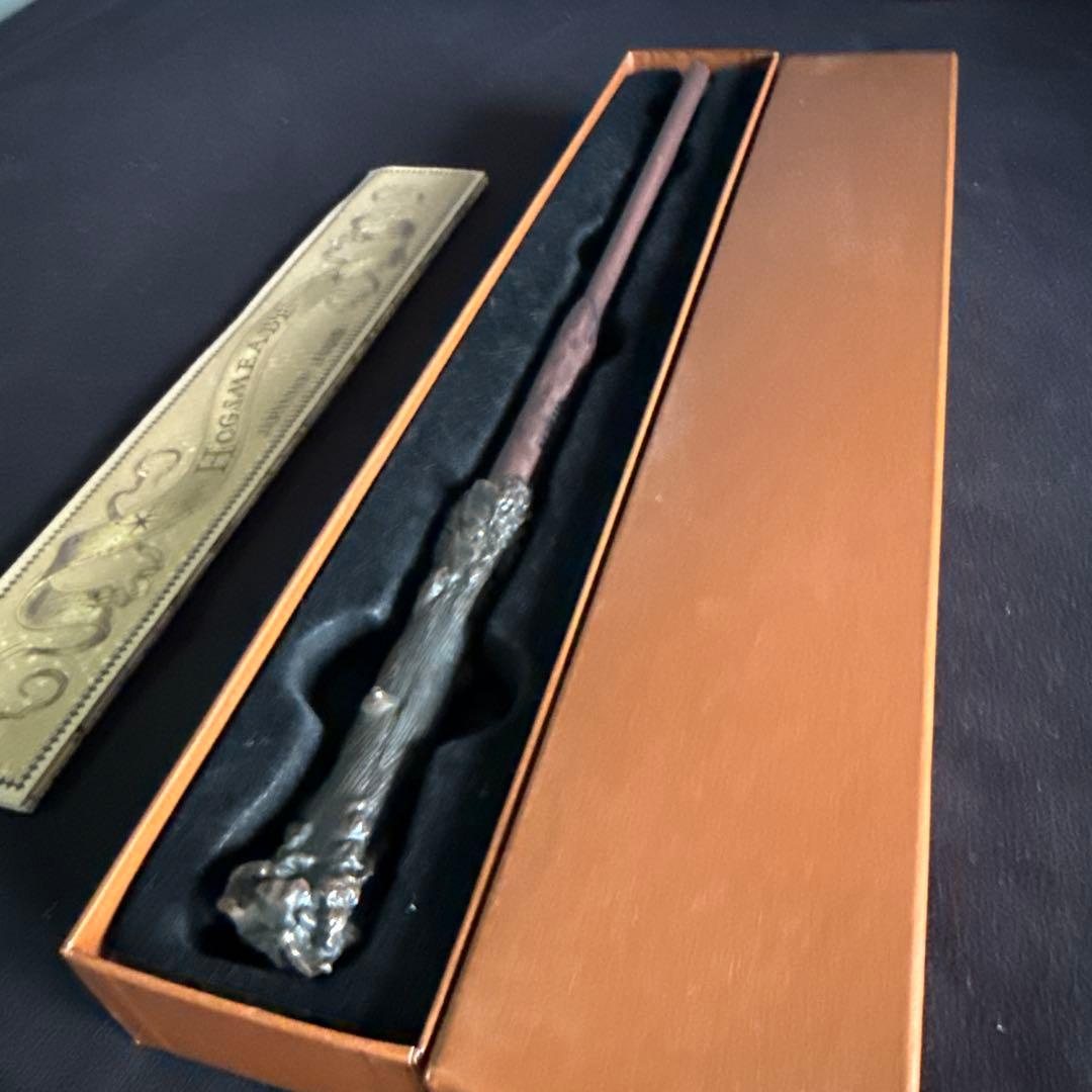 公式ハリー・ポッター グリフィンドール ローブと杖(ハリー)