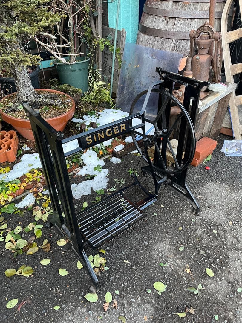 シンガーミシン脚、シンガー工業用ミシン脚、幅広ミシン脚、ガーデンテーブル脚