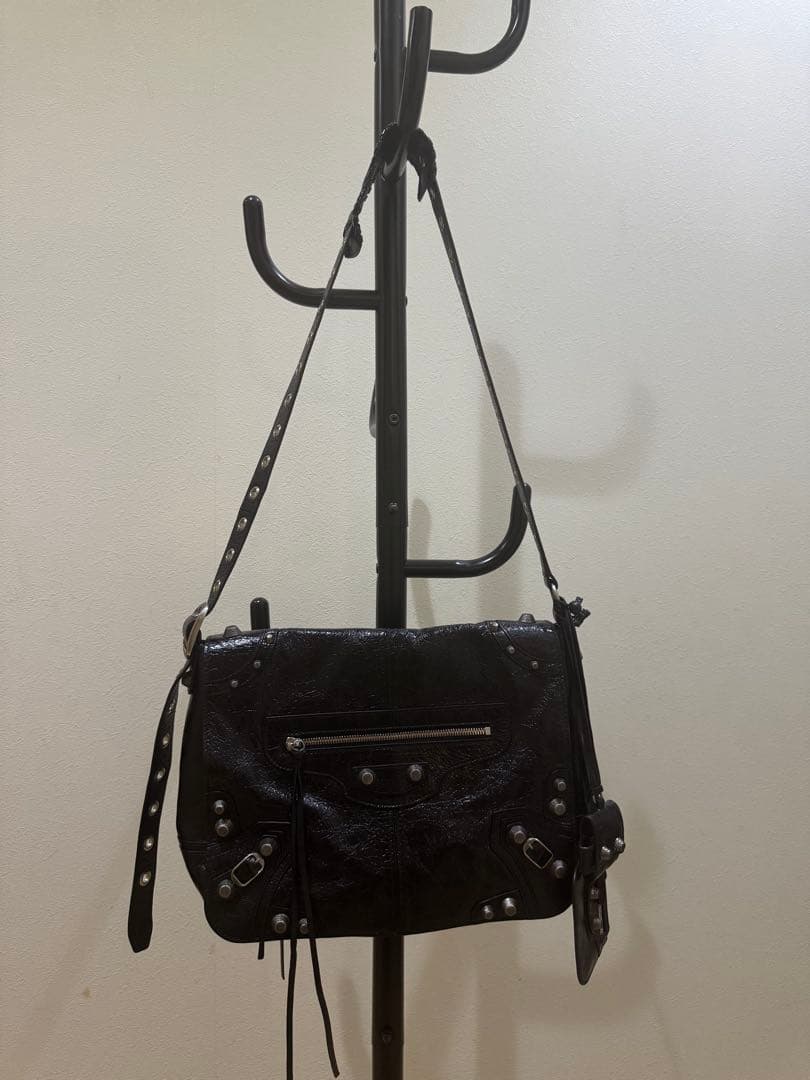 ayaBALENCIAGA LE CAGOLE MEDIUM レア品