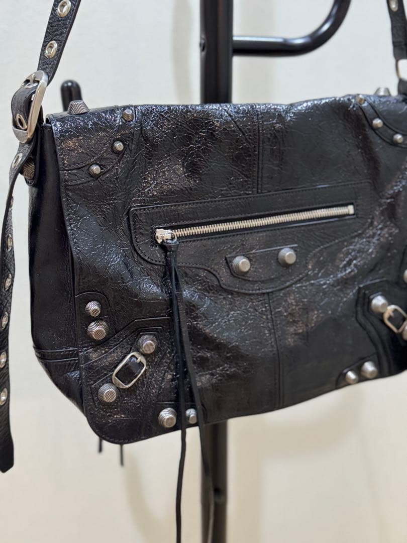 ayaBALENCIAGA LE CAGOLE MEDIUM レア品