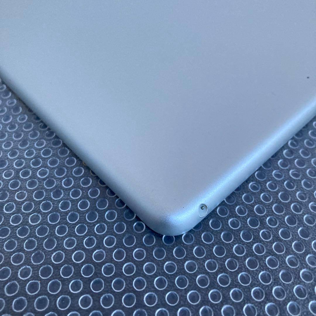 3807【早い者勝ち】極美品新品級☆iPad5第5世代128GB WIFIモデル