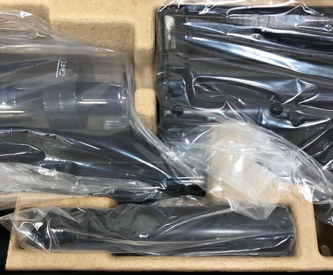 【美品】アイリスオーヤマ　スティッククリーナー　SCD-185P-B 2025年