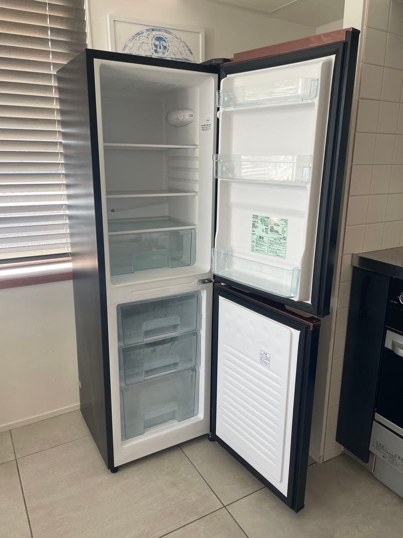 コンパクト冷蔵庫 162L 2021年製