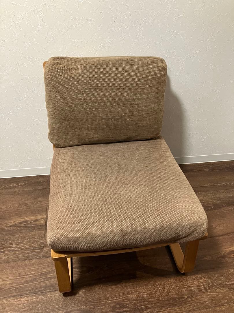 無印良品　リビングでもダイニングでもつかえるソファチェア