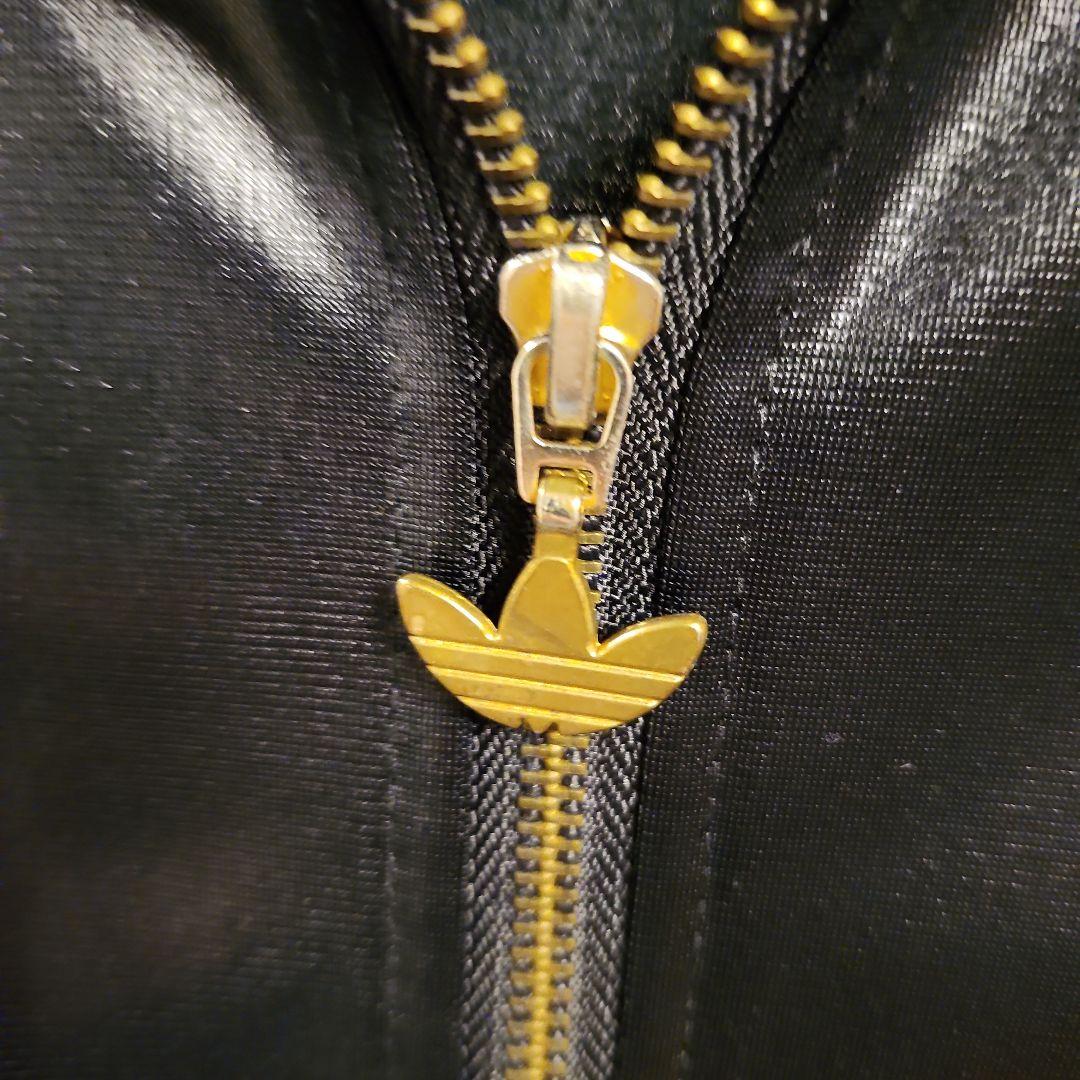 バナ　　アディダス　レザートラックジャケット　　パーカー