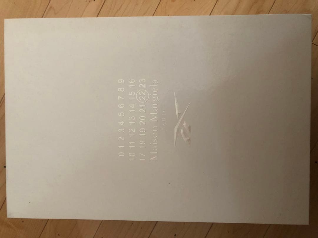 MAISON MARGIELA メゾンマルジェラ × リーボック