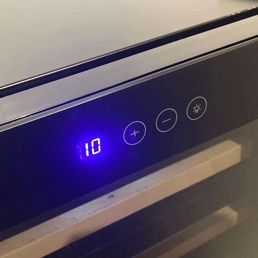 デバイススタイル ワインセラー 28本収納 WF-P28W 2020年製