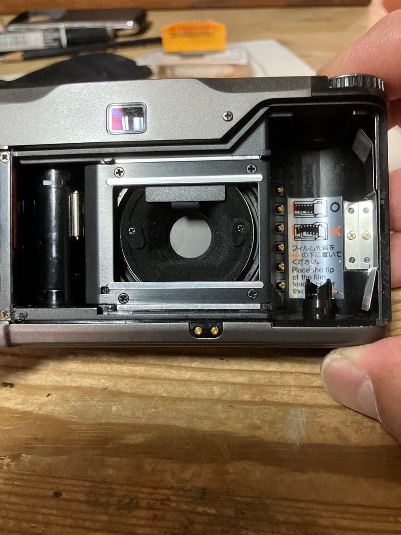 ジャンク　CONTAX T2 コンパクトカメラ Titan Silver