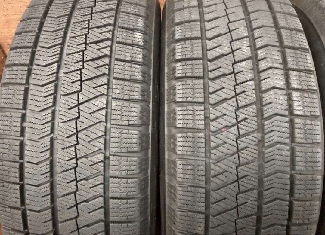 ブリヂストンスタッドレスタイヤ17インチホイールセット