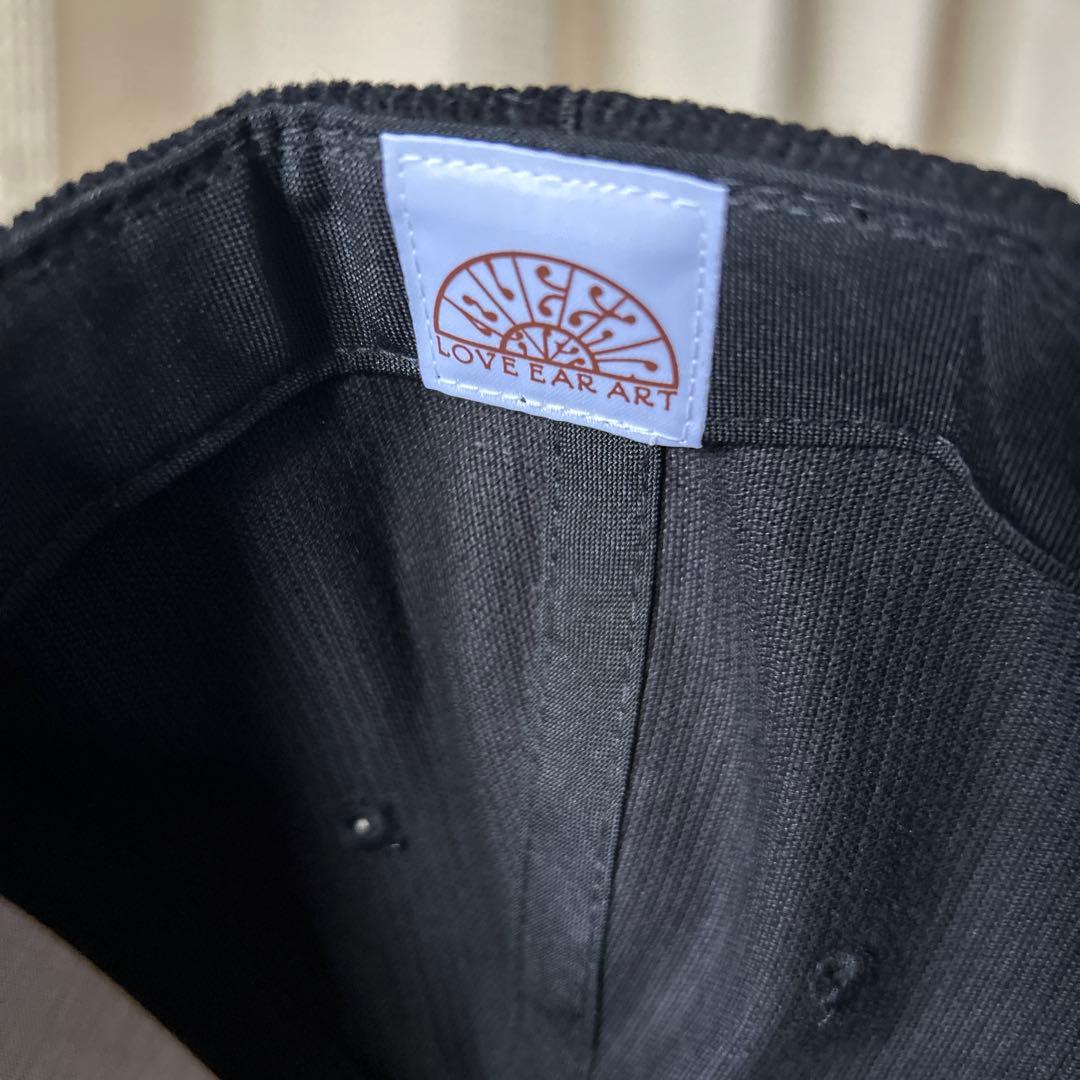 LOVE EAR ART 黒 コーデュロイ ベースボールキャップ