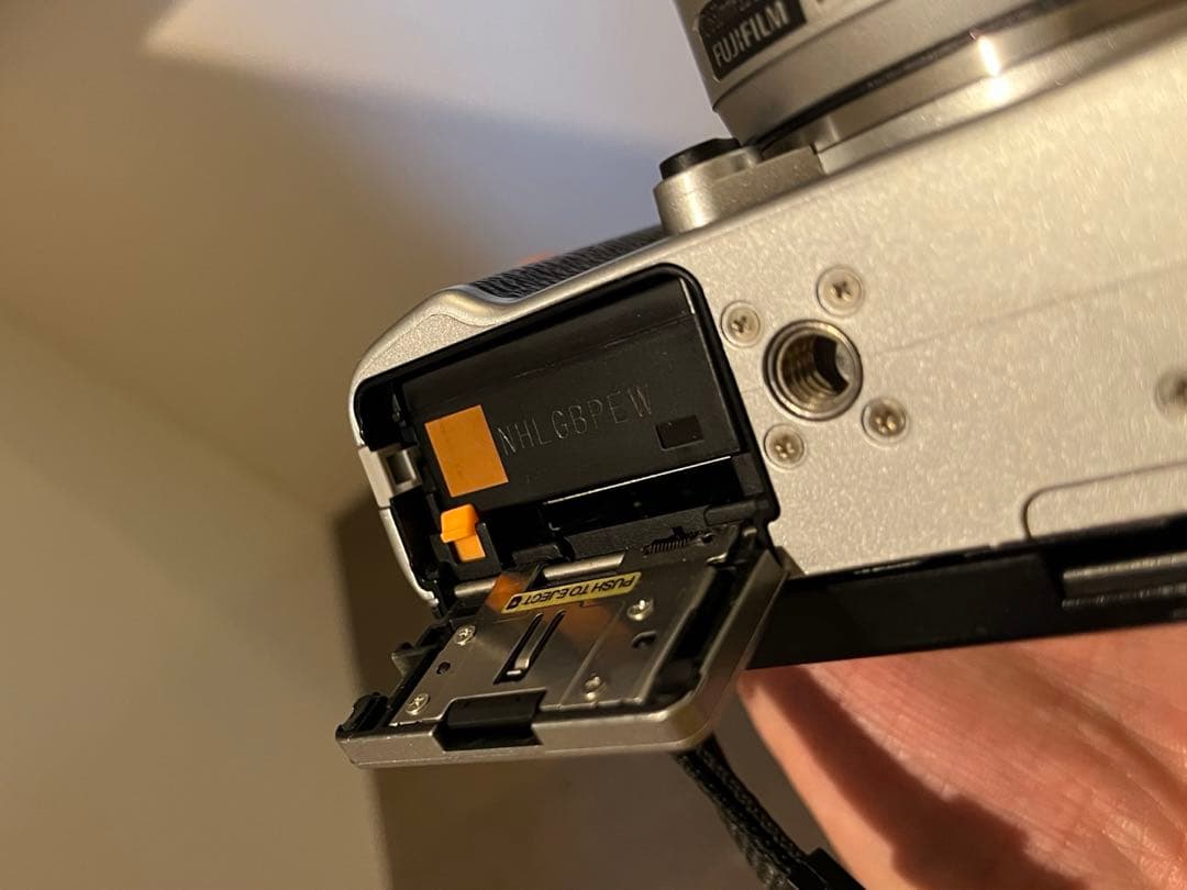 富士フイルム FUJIFILM X-A2 ミラーレス一眼