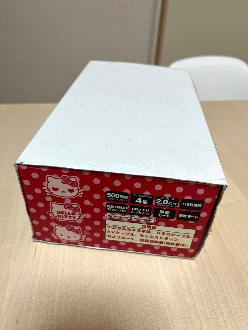 ハローキティ　フェイス形デジタルカメラ