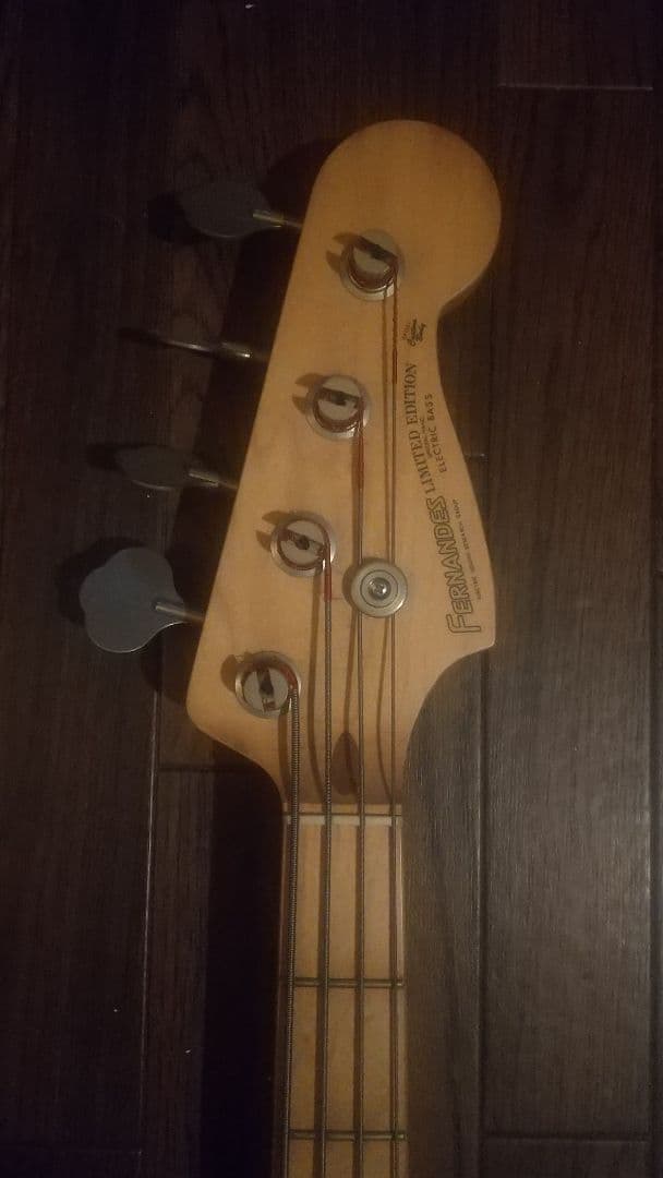 横浜近郊手渡し限定セール　フェルナンデス　fernandes　 ジャズベ