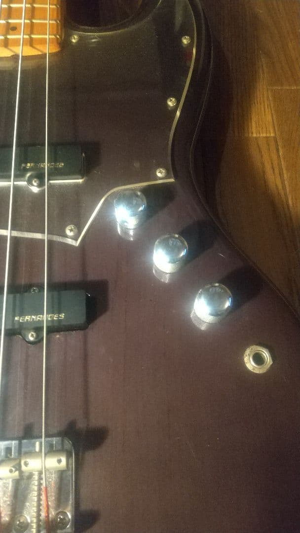 横浜近郊手渡し限定セール　フェルナンデス　fernandes　 ジャズベ