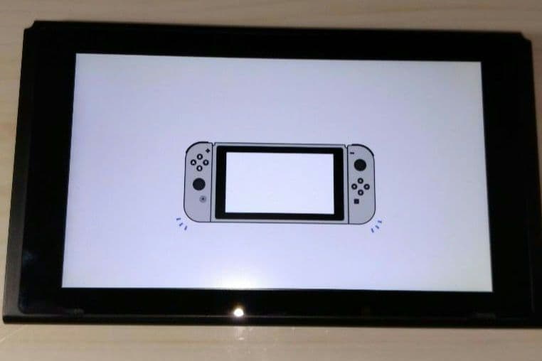 進*一様 Nintendo Switch 本体のみ(2020年製)