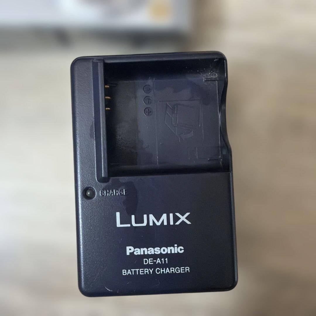 LUMIX DMC-FX8 コンパクトデジタルカメラ