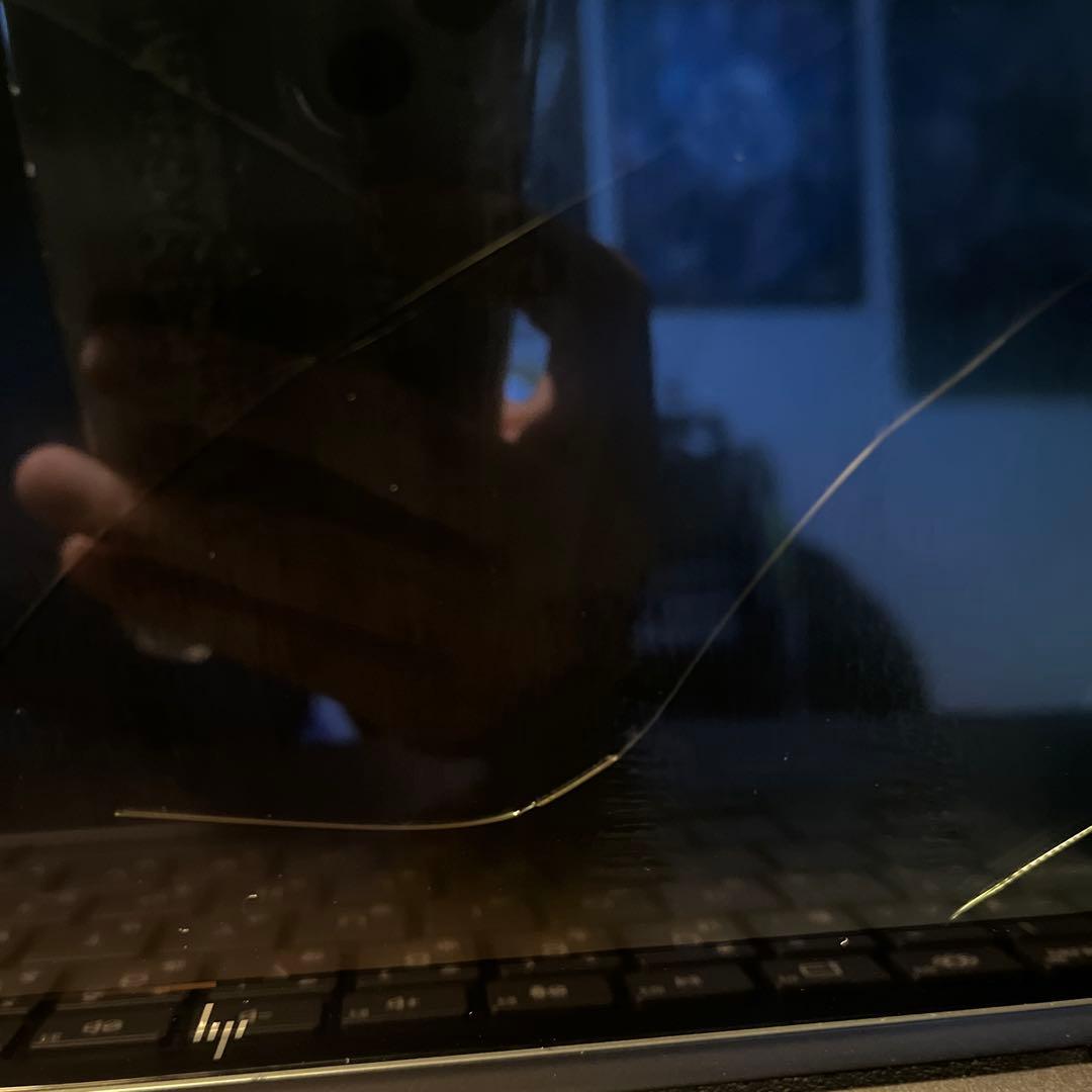 HP Spectre x360 14-eu006TU / 液晶割れジャンク
