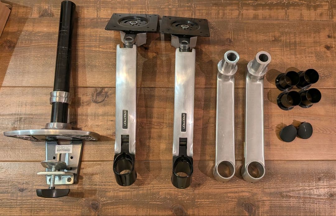 ERGOTRON LXデュアル デスク マウント アーム スタッキング③