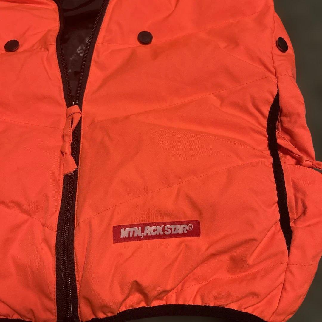 マウンテンロックスター　ダウンベストオレンジ色