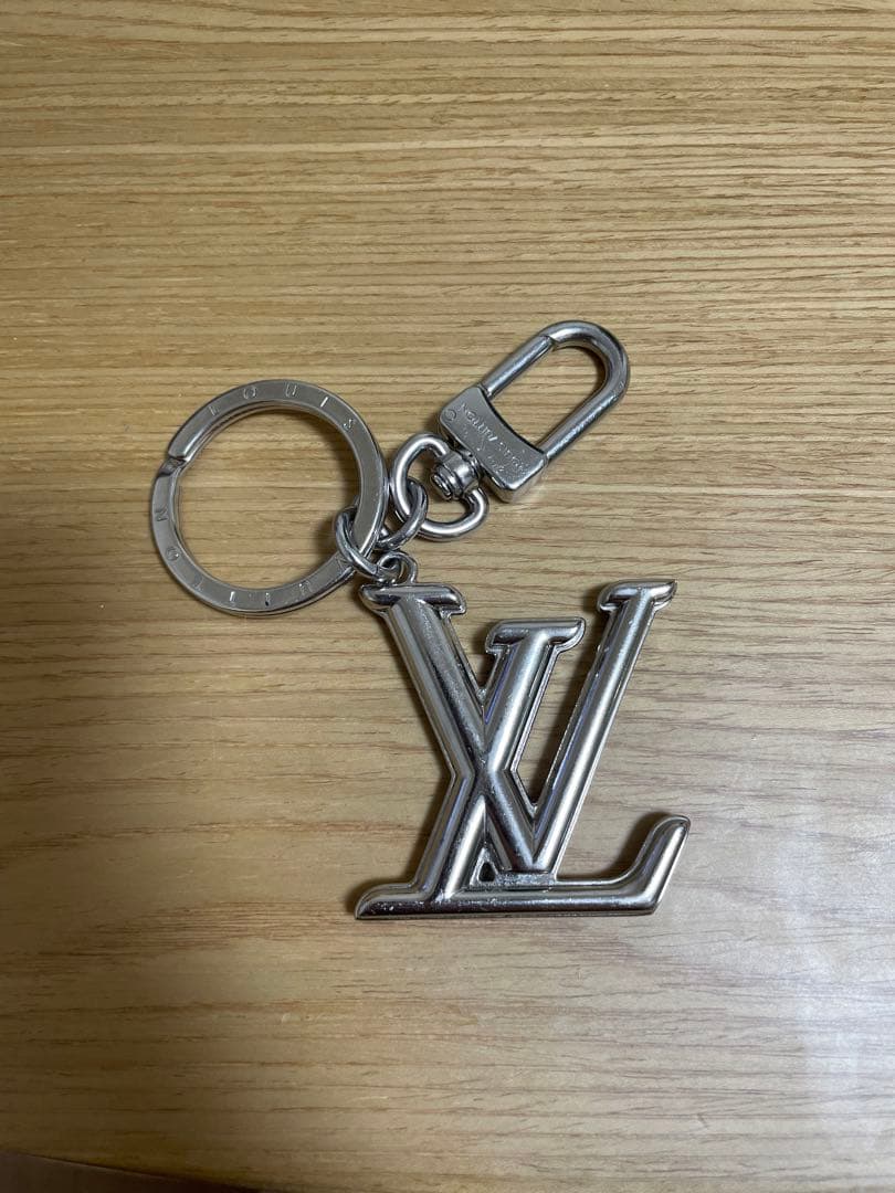 ルイヴィトン　ロゴキーホルダー Louis Vuitton