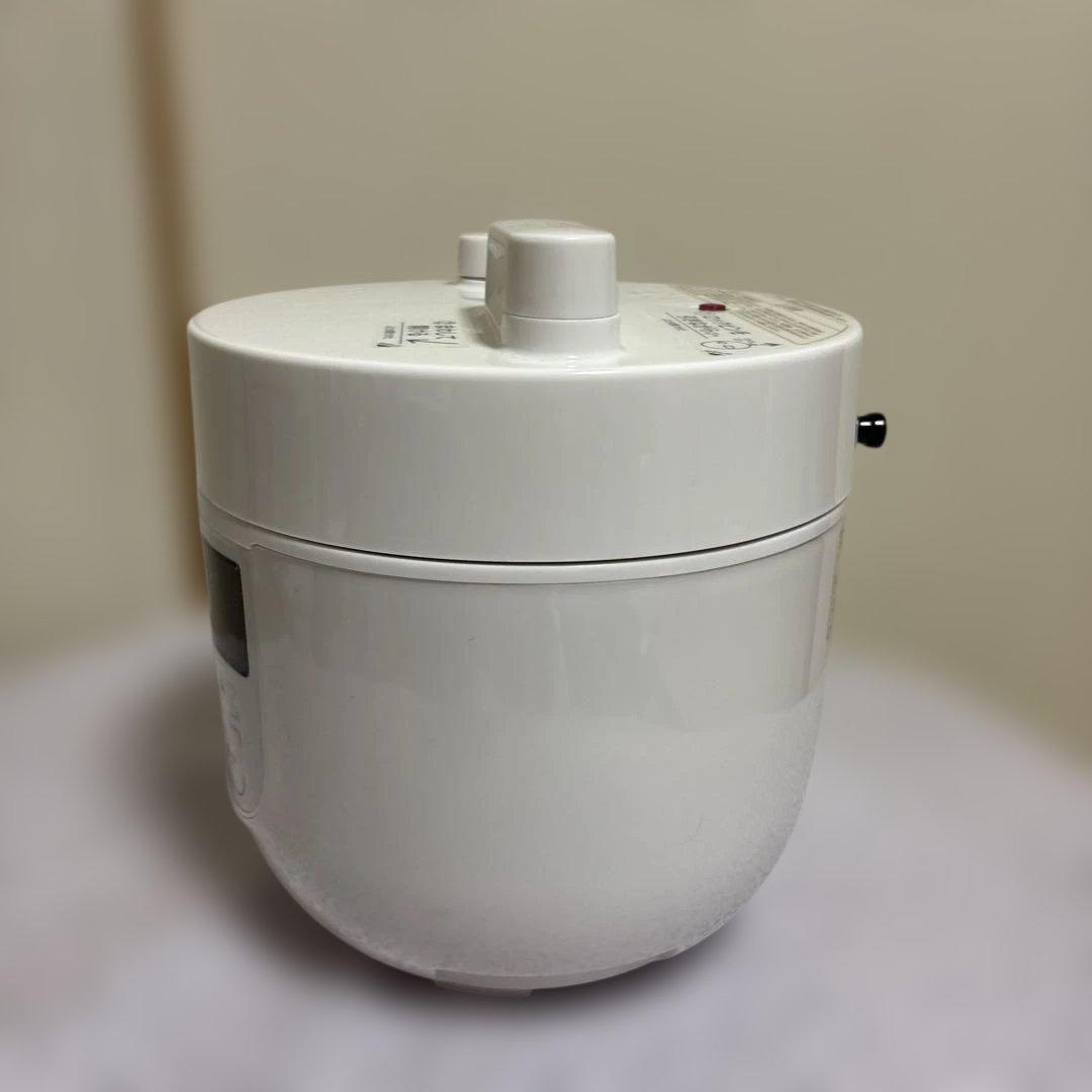 siroca 電気圧力鍋 SP-D131ホワイト18年製未使用品