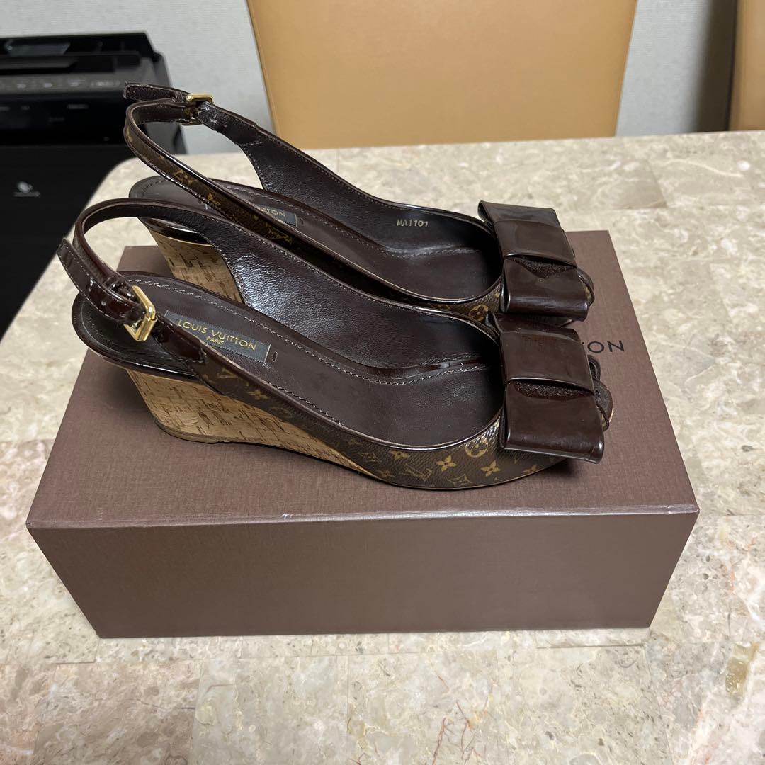 【ほぼ未使用】ルイヴィトン　モノグラム　パックストラップパンプス　24.5㎝