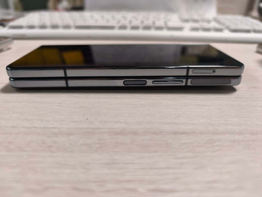 Galaxy Z Fold4 SCG16 国内版SIMフリー