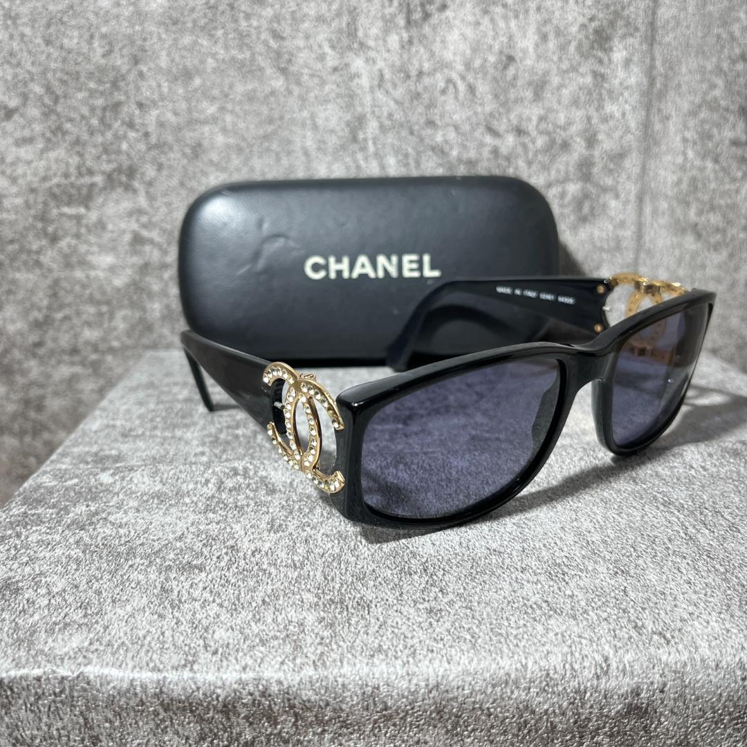 [ケース付き]　シャネル　ＣＨＡＮＥＬ　サングラス　ラインストーン　ココマーク