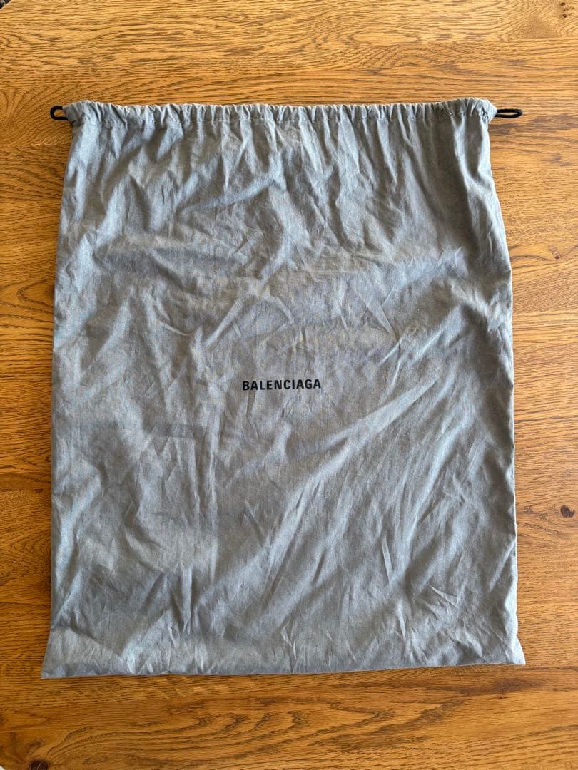 バレンシアガ　ルカーゴ　ショルダーバッグ