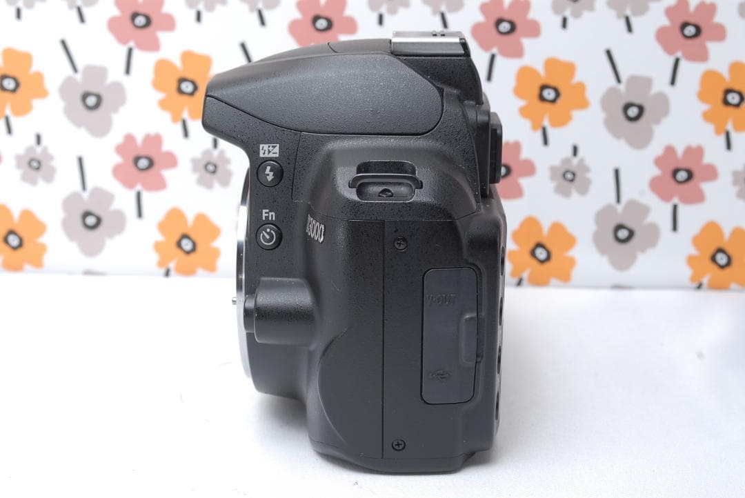 ❤Nikon D3000❤一眼レフカメラ❤卒業式の晴れ舞台に❤撮影基本セット❤