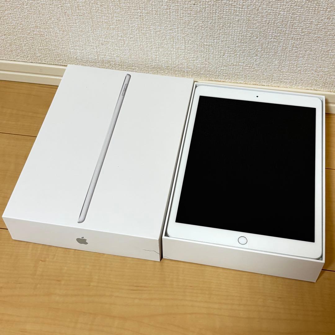 iPad 第8世代 32GB WiFiモデル シルバー