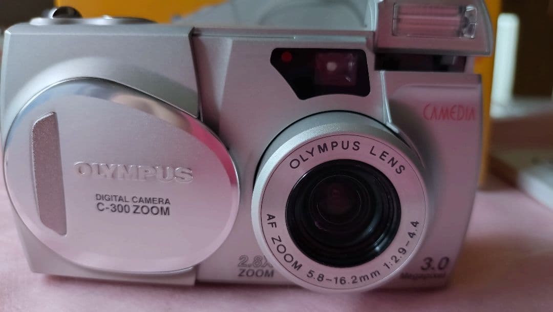 OLYMPUS ✿C-300 ZOOM ✿デジタルカメラCAMEDIA