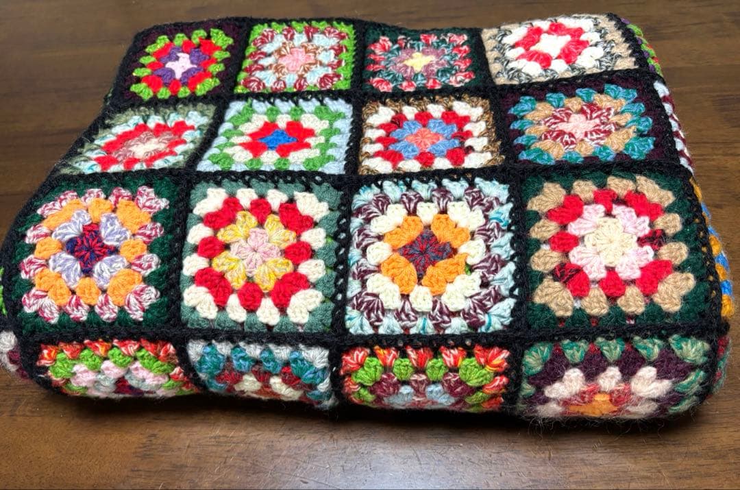 手編み　ベッドカバー　ソファカバー　こたつカバー　約200cm強x約155cm強