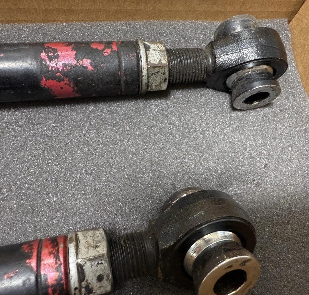 ZZW30 MR-S ZSSリア ロアアーム ピロ 調整式