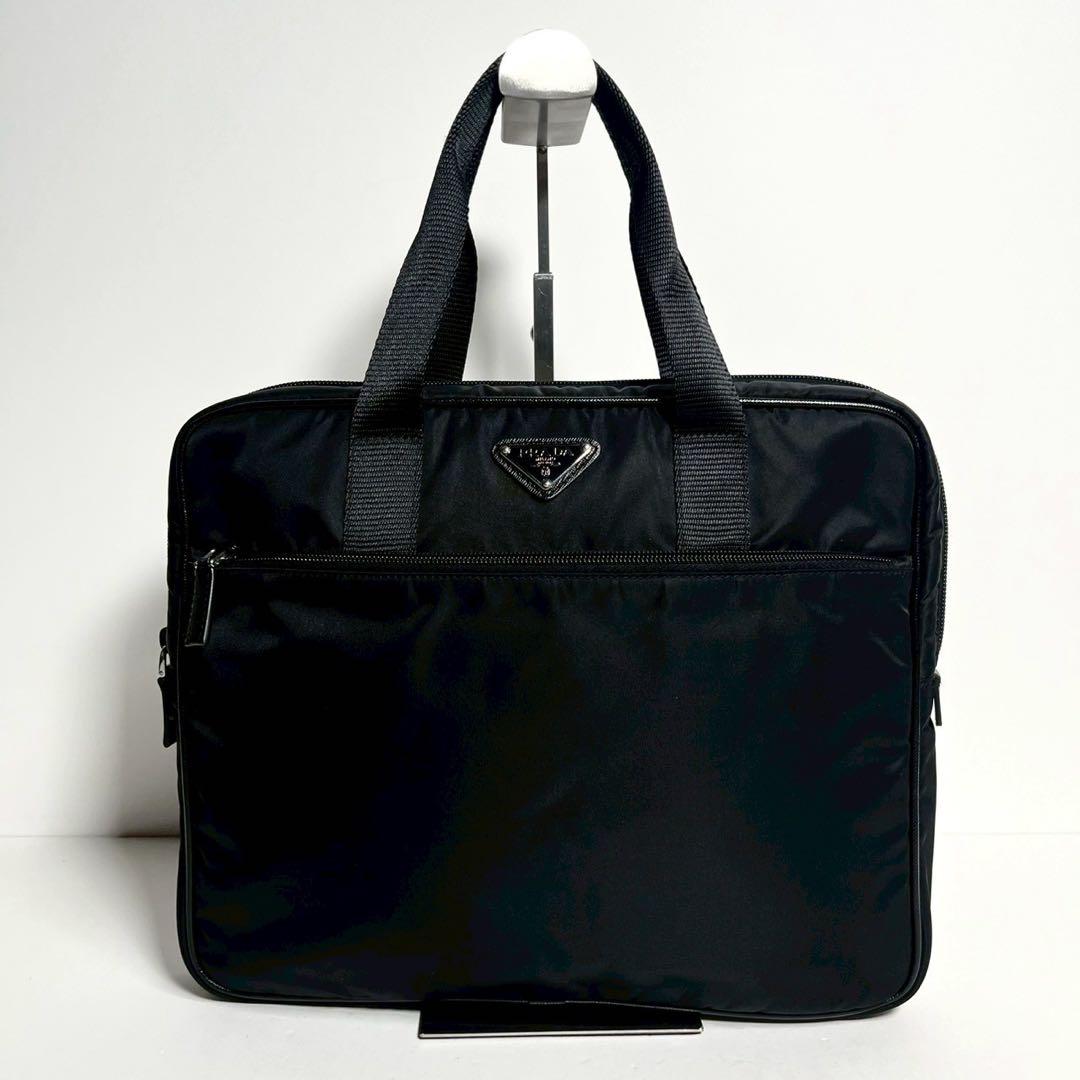 【現行型・未使用に近い】プラダ ビジネスバッグ サフィアーノレザー Gカード付き