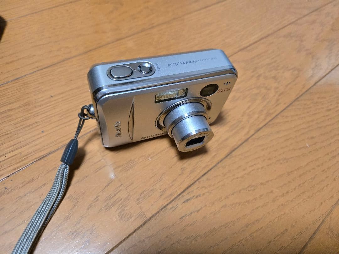Fujifilm FinePix デジタルカメラ シルバーA350