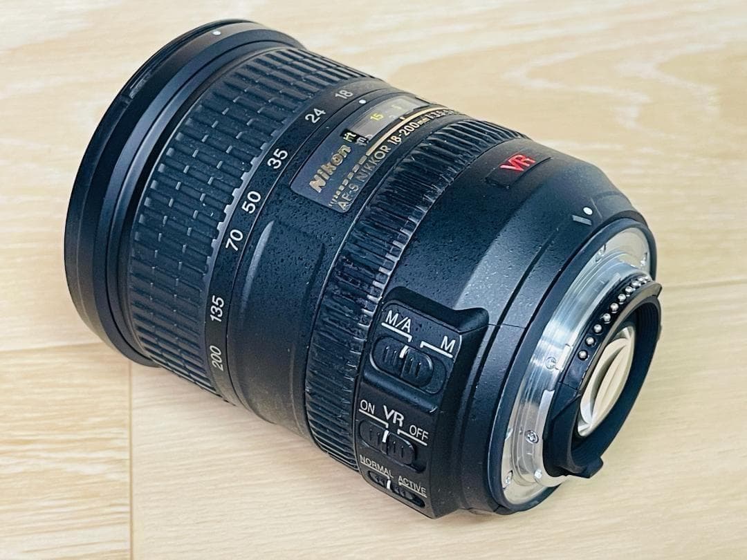 ☆美品★ニコン NIKON AF-S 18-200mm F3.5-5.6G VR