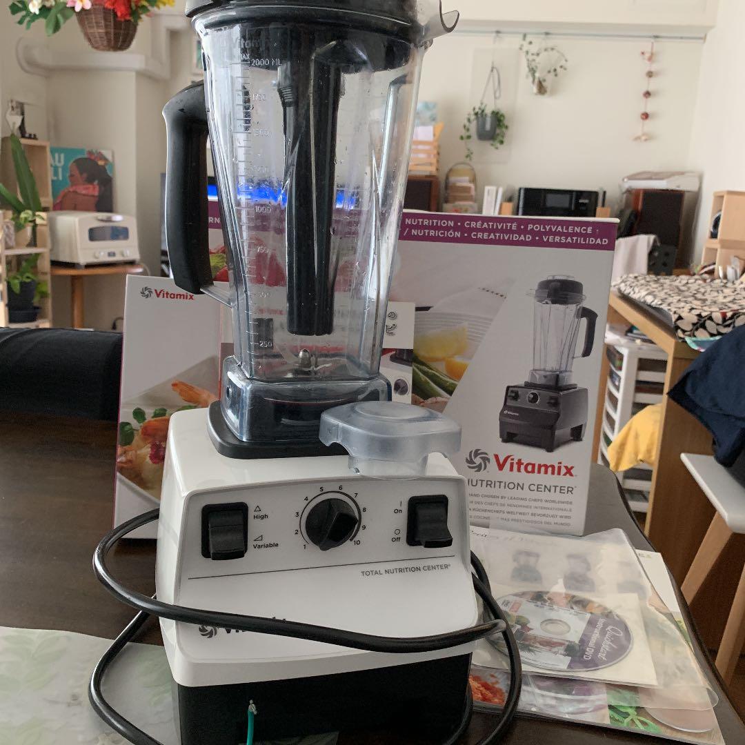 使ってみませんかバイタミックス　美品！。セット内容豊富