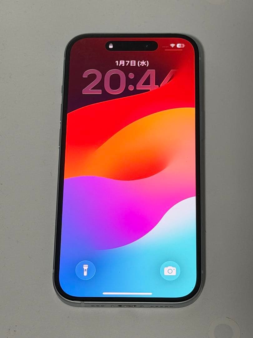 バッテリー99% Apple iPhone 15 ブルー　本体　ホワイト