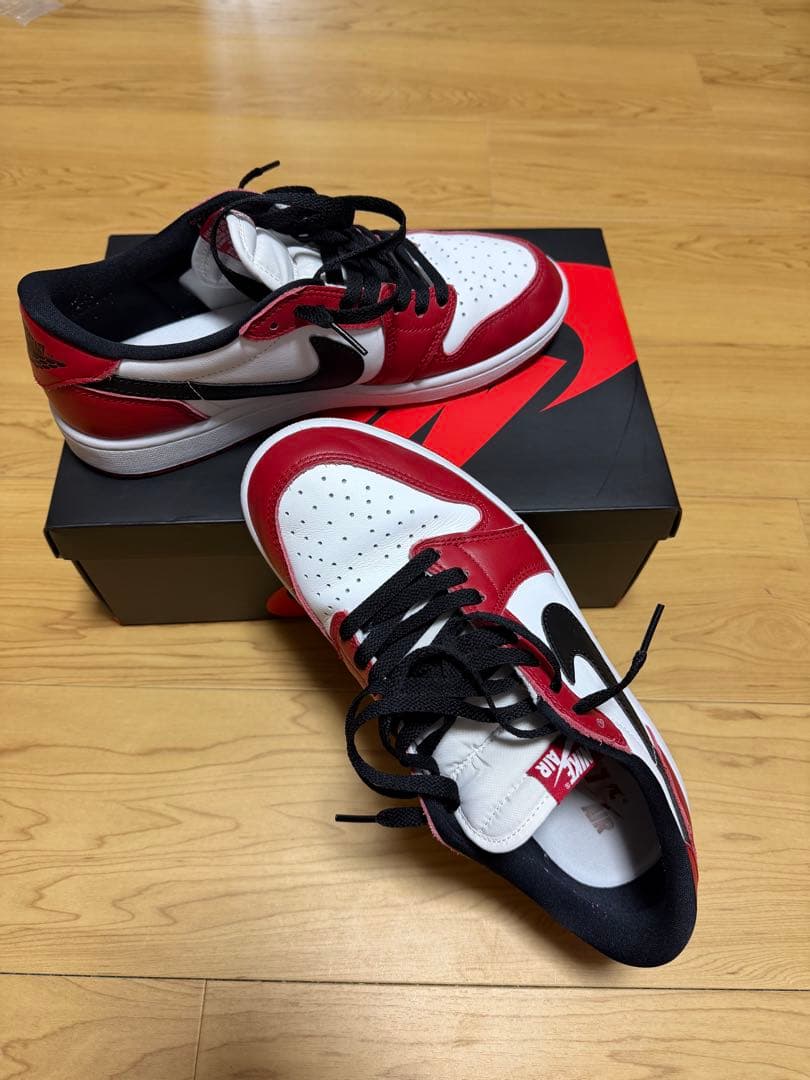 靴 Nike Air Jordan 1 Low Chicago