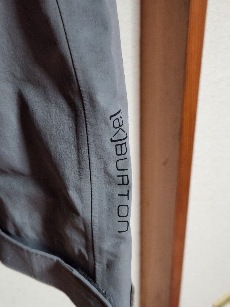 BURTON　AK　GORE-TEX　Sサイズ