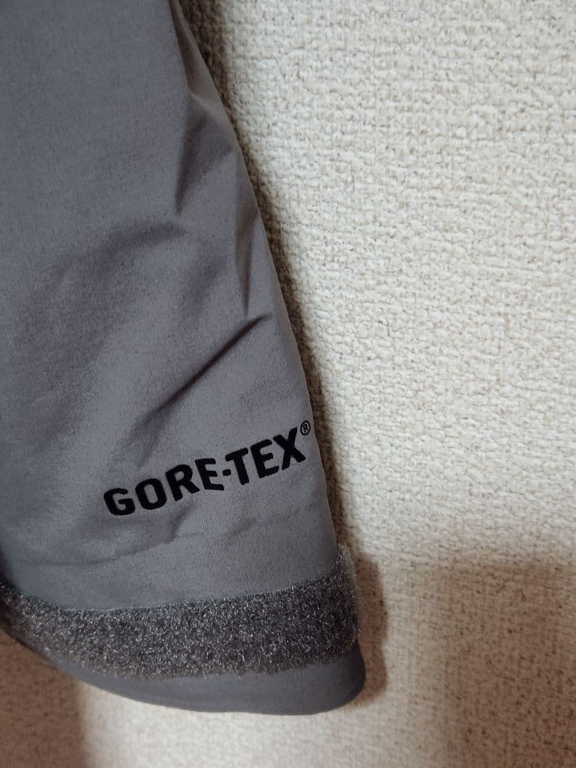 BURTON　AK　GORE-TEX　Sサイズ